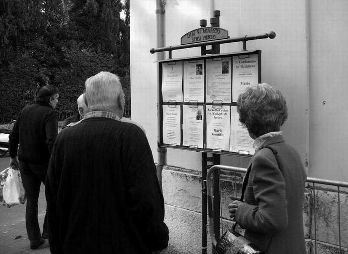 02 - Avvisi persone defunte a Valdagno.JPG
